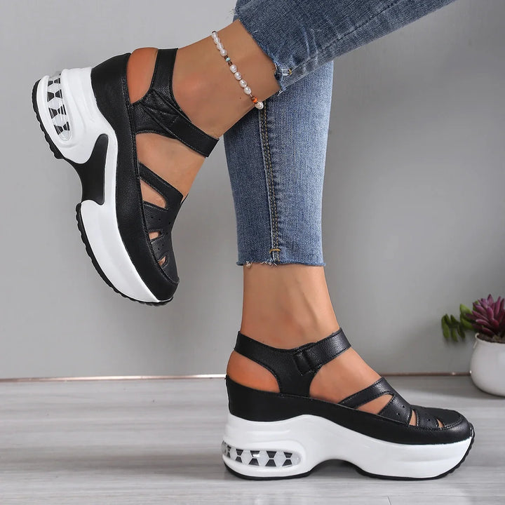 Urszula | Buty Damskie Z Paskiem I Szerokim Noskiem