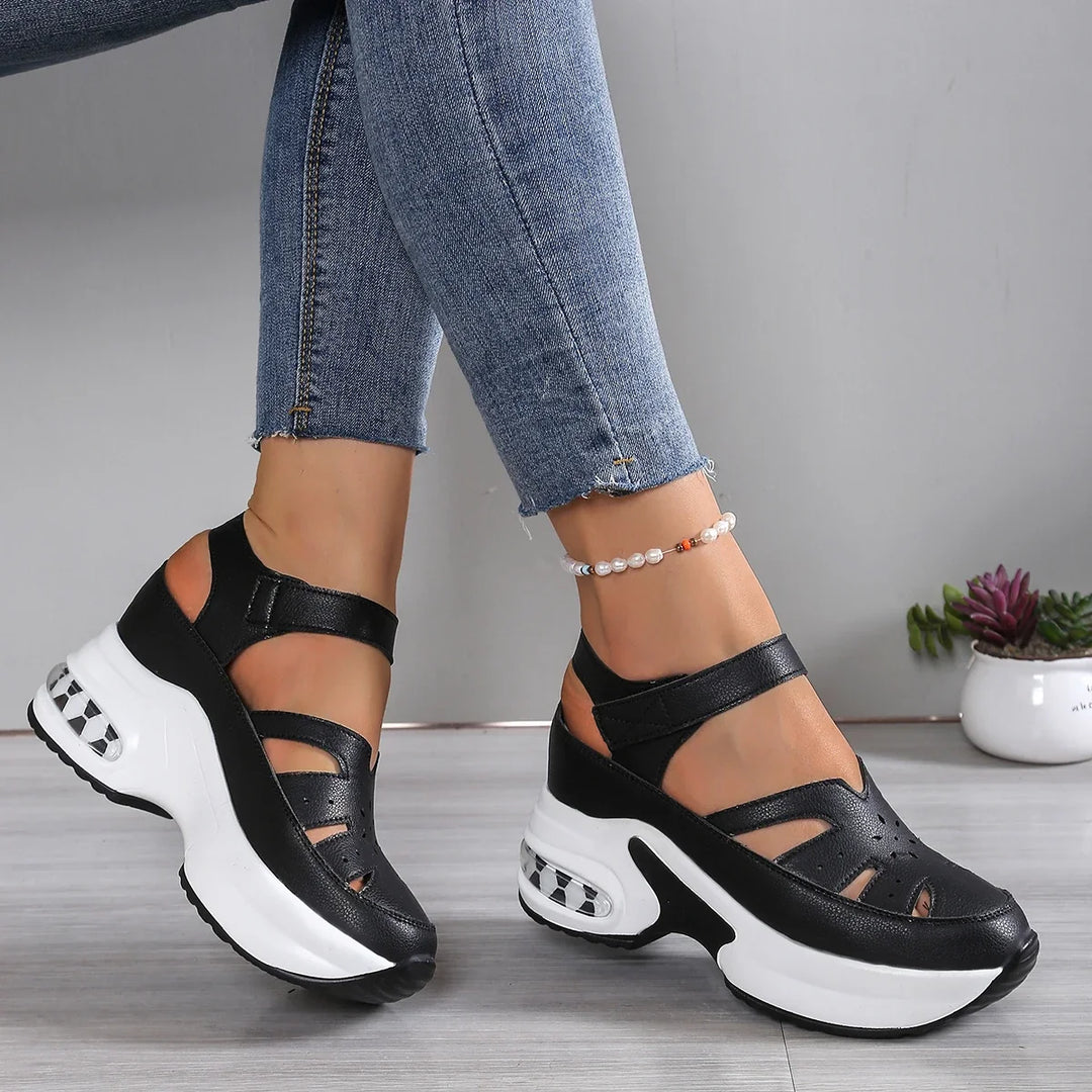 Urszula | Buty Damskie Z Paskiem I Szerokim Noskiem