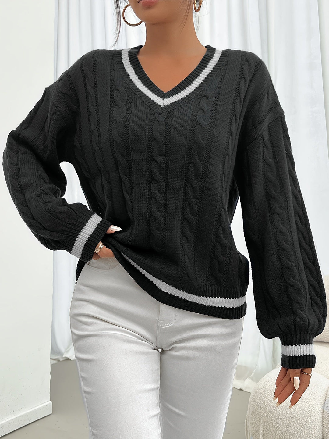 Dorota | Sweter damski w warkocze z dekoltem V
