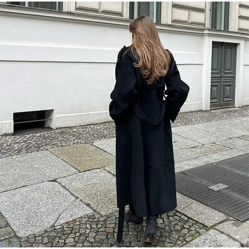 Katarzyna | Trencz damski dwurzędowy z paskiem