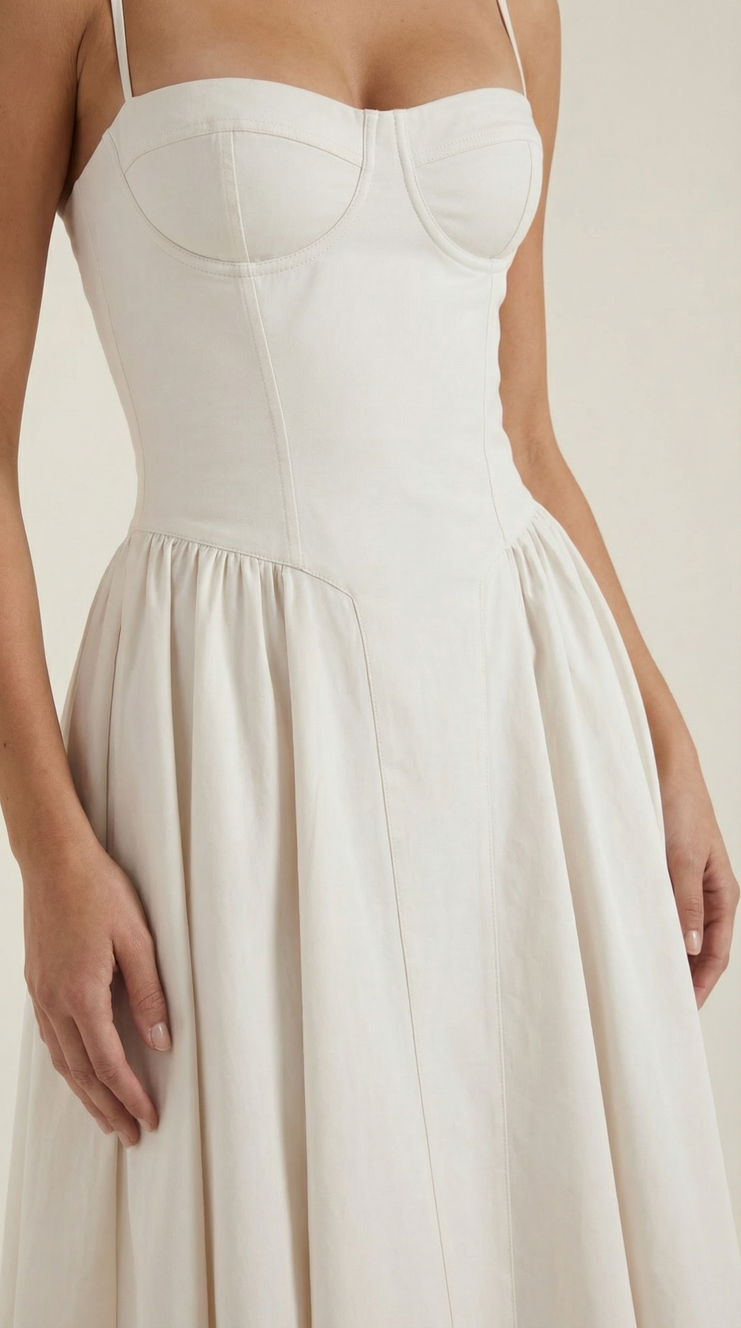 Weronika | Sukienka damska midi w kwiaty z dekoltem serce